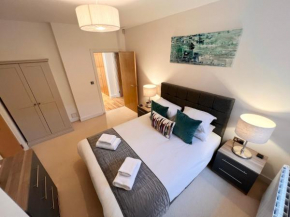 Urban Living's - The King Edward II Luxury Apartment in the heart of Windsor